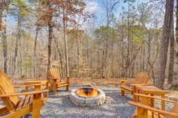 Fall Cabin: Hot Tub | Fire Pit | Hiking | Waterfalls - Image 5