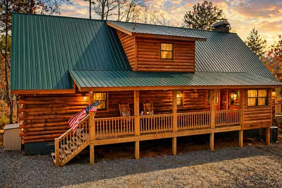 Fall Cabin: Hot Tub | Fire Pit | Hiking | Waterfalls - Image 1