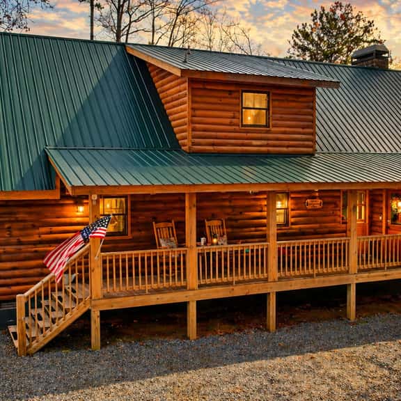 Fall Cabin: Hot Tub | Fire Pit | Hiking | Waterfalls - Image 1